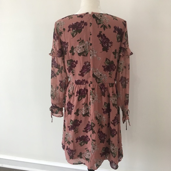 LOFT FLORAL RUFFLE TIE CUFF DRESS - Picture 4 of 5